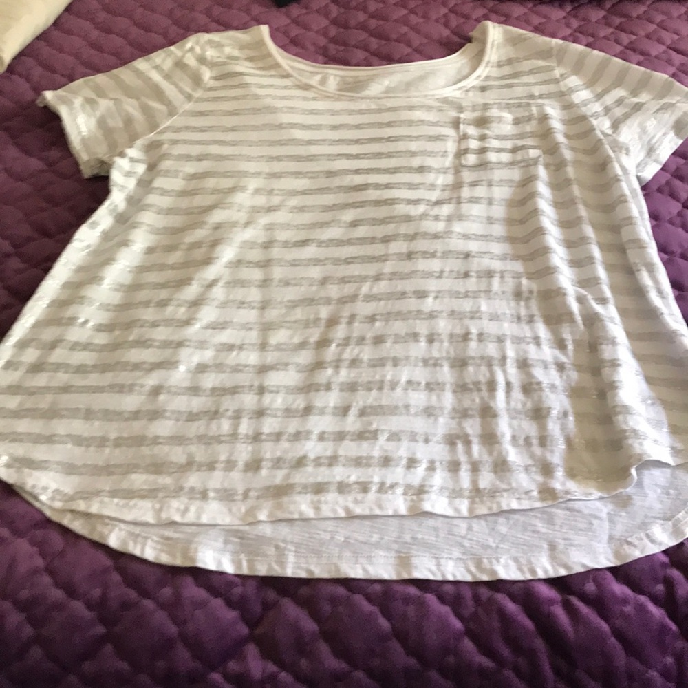 Tee shirt
